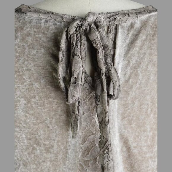 ELENA BALDI BURNOUT FLORAL LACE LONG SLEEVE TOP - Picture 6 of 8